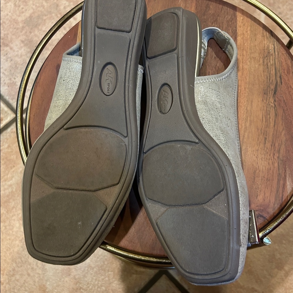 AK Sports Gold light gray tan Slingback Ballet Shoes, Size 7M - Picture 7 of 9